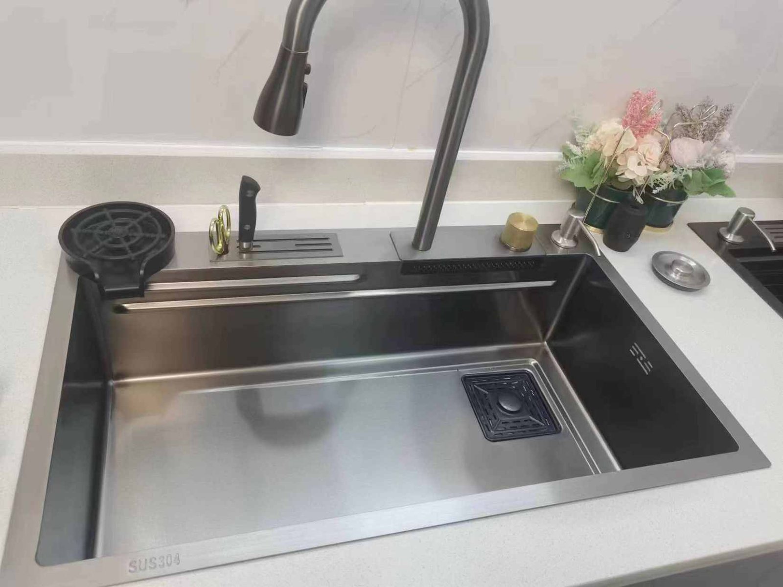 Drawn Single Bowl Sink detail 1 — BAOHUI HOME